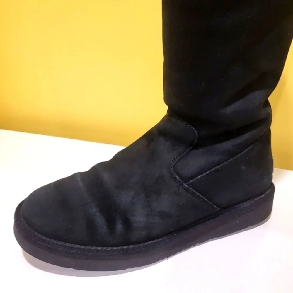VGUC UGG Suede Sumner Tall Black Side Zipper Size 7